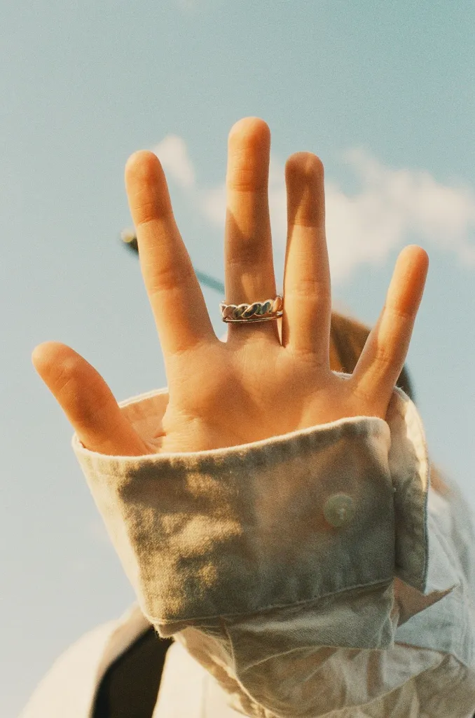 unsplash_f5GJR3IcbEM_Ring On Hand.webp